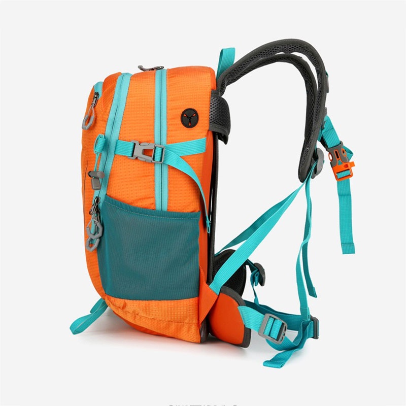 Hydration Compatible Lightweight Backpack